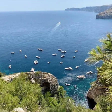 ゲストハウス La Vista Al Mar 3*