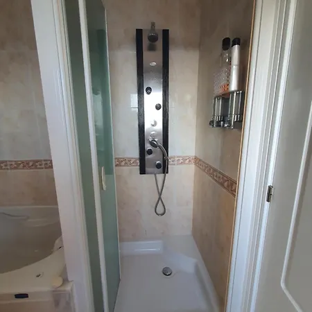 ゲストハウス La Vista Al Mar Balcon del Mar